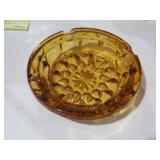 MID CENTURY AMBER STARBURST ASHTRAY