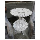 (2X) CAST METAL LAWN/PORCH 3 LEG TABLES