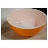 VINTAGE PYREX CITRUS ORANGE BOWL