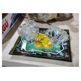 HEAVY GLASS APLE, SHELL, MAP OF AMERICA TRAY