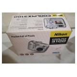NIKON COOLPIX 3100