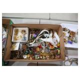 COLL. VINTAGE ESTATE JEWELRY