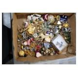 COLL. VINTAGE ESTATE JEWELRY