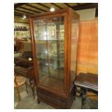 HOME MERIDIAN GLASS LIGHTED CURIO CABINET