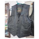 MED BLACK LEATHER ADLER VEST