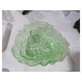 URANIUM GLASS GLOWING LEAF BOWL