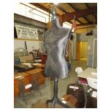 MANNEQUIN DRESSFORM ON WOOD STAND