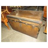 ANTIQUE LIFT TOP TRUNK W/ TRAY