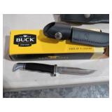 BUCK BLACK HANDLE HUNTING KNIFE W/ SHEATH & BOX