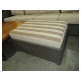 RATTAN WOVEN PADDED SEAT CENTER TBL/BENCH