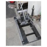 PITTSBURGH 15 LB ATV / MOTORCYCLE LIFT JACK