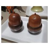 GATLINBURG WOOD ACORN SALT AND PEPPER SHAKERS