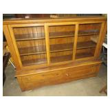 SOLID OAK 2 DWRS/1DR , 3 SILDE DRS CABINET
