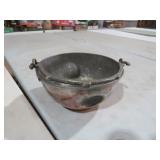 COPPER BOWL WITH METAL HANDLE