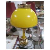 VINTAGE MCM STYLE TABLE LAMP