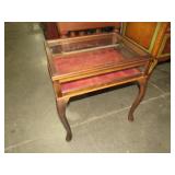 QUEEN ANNE LEG GLASS LIFT TOP DISPLAY TABLE