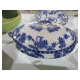 FLOW BLUE STYLE COVERED DISH WITH LID