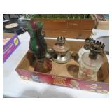 COLLECTION OF MINIATURE OIL LAMPS AND BRASS ITEMS