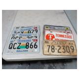 COLLECTION OF VINTAGE LICENSE PLATES
