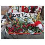 COLLECTION OF CHRISTMAS FLORAL & HALLOWEEN LINENS