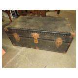 OLD METAL TRUNK W/ TRAY