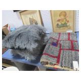 2 PILLOWS & EARLY PRIMITIVE LATCHHOOK WOOL RUG