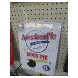 METAL AMERICAN MOONPIE SIGN
