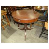 ANTIQUE RD PEDESTAL 1 DWR TABLE