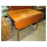 ANTIQUE OAK DROP SIDE TABLE