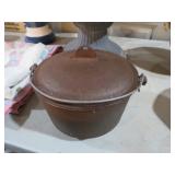 OLD CARIVON BEAN POT