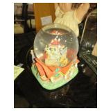 MICKEY MOUSE MUSICAL SNOW GLOBE