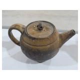 VINTAGE POTTERY STYLE TEAPOT