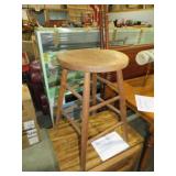 SOLID WOOD RD TOP STOOL