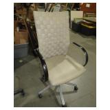 CLOTH & CHROME ROLLING OFFICE CHAIR
