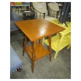 OAK TIERED BIBLE TABLE