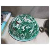 GREEN SWIRL GRANITEWARE BOWL