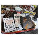COLL. HALLOWEEN SIGNS