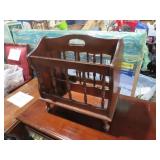 WOOD MAGAZINE RACK