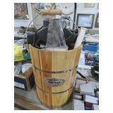CRANK OR ELECTRIC WOOD TUB ICE CREAM FREEZER