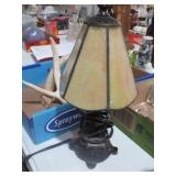 LEADED GLASS TABLE LAMP