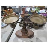 VINTAGE BRASS TWO-PAN BALANCE SCALE