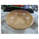 TURNED ROUND WOODEN SERVING BOWL