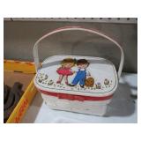 VINTAGE CHILDS WOOD BASKET