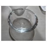 SIGNED ROUND CLEAR GLASS CIGAR ASHTRAY