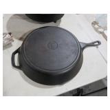 LODGE SKILLET
