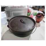 #12 LODGE DUTCH OVEN