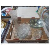 VINTAGE CRYSTAL AND GLASS DECORATIVE DISH SET