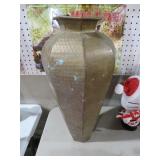 20IN VTG HAMMERED BRASS VASE
