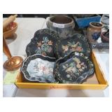SET OF 4 VINTAGE TOLEWARE DECORATIVE TRAYS