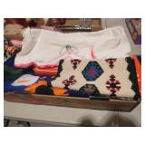 VINTAGE TEXTILES AND EMBROIDERED LINEN LOT